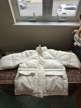 Abercrombie & Fitch Oversized Utility Puffer Jacket